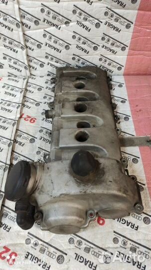 Клапанная крышка левая Porsche Cayenne 4.5 V8