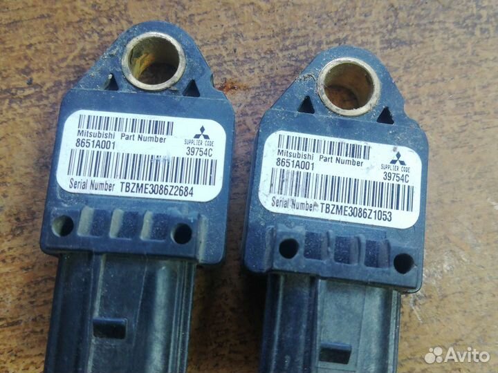 Датчик подушек безопасности Митсубиси Аутлендер