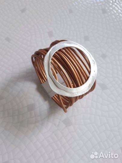 Кожаный браслет бохо стиль