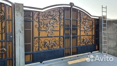 Распашные, откатные кованые ворота