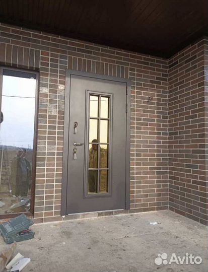 Дверь входная с терморазрывом и стеклопакетом