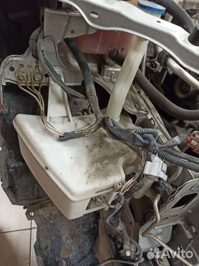 Бачок омывателя Toyota Corolla E150