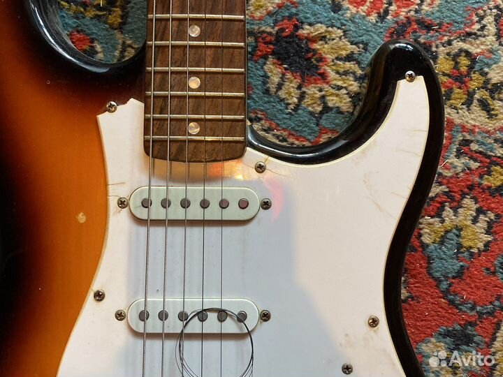 Гитара squier stratocaster