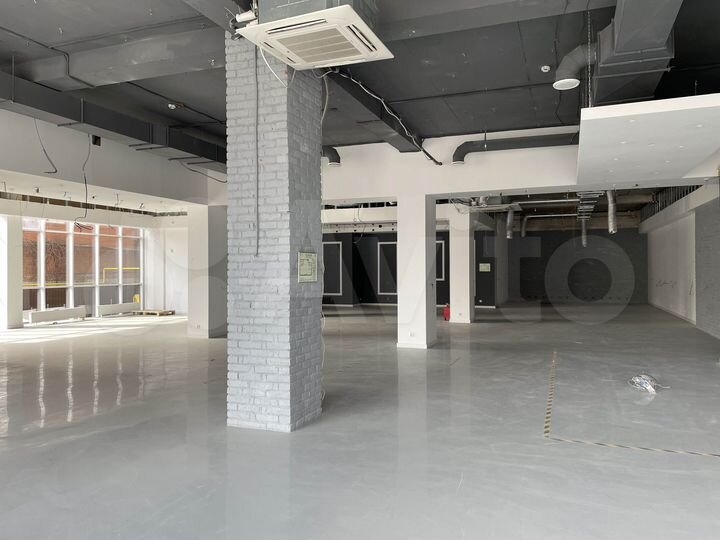 Помещение 410 м² на Стачках