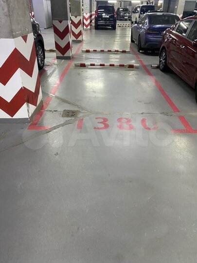 Машиноместо, 12 м²