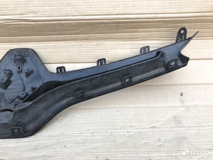 Решетка радиатора Renault Fluence 623108841R