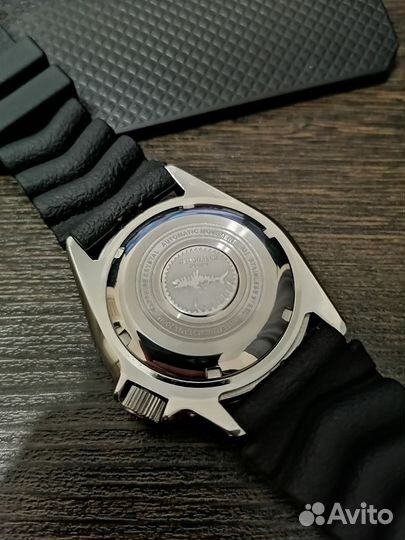 Наручные часы с автоподзаводом. Heimdallr SKX007