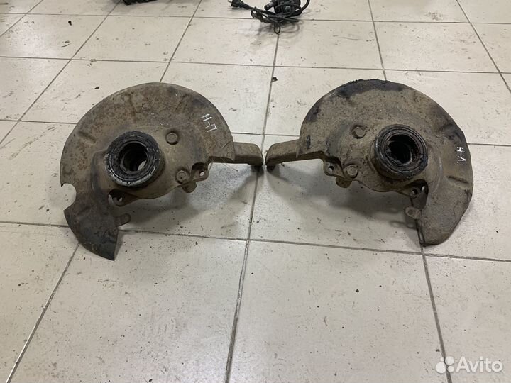 Поворотный кулак нива