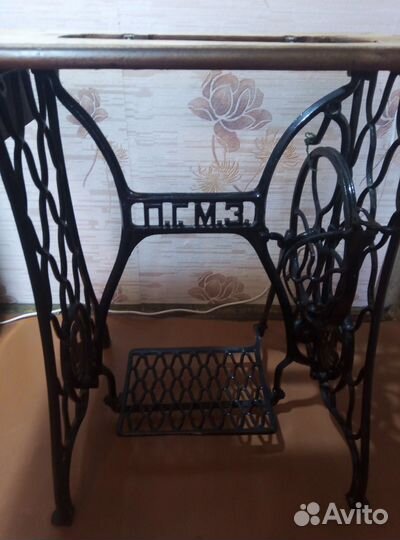 Станина от швейной машинки пгмз