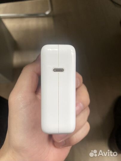 Зарядка на macbook