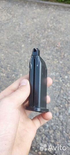 Игрушечный пистолет металлический