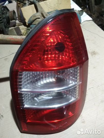 Фонарь задний правый Опель Зафира А