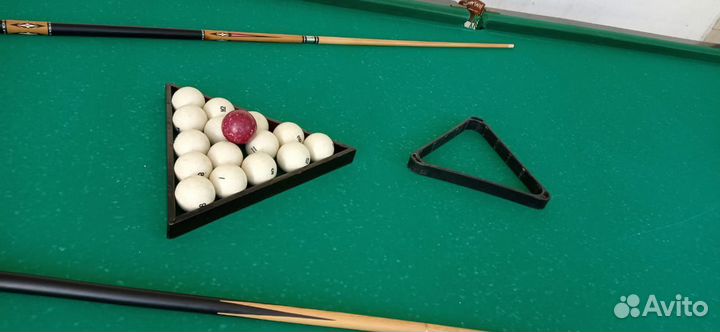 Бильярдный стол