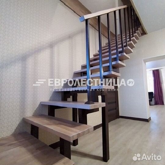 Лестница на металлокаркасе