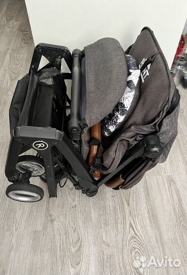 Прогулочная коляска rant Voyager, black