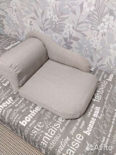 Диван для животных