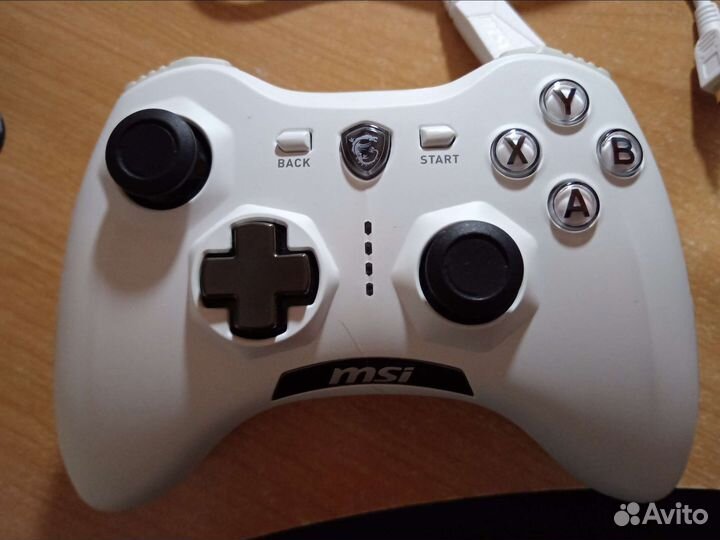 Геймпад MSI