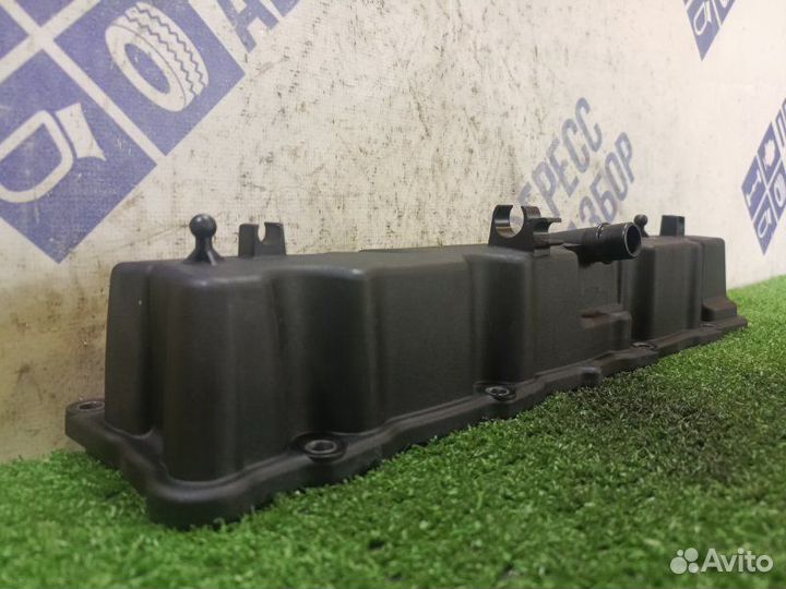 Клапанная крышка Peugeot 307 хэтчбэк 1.4 KFU 2004