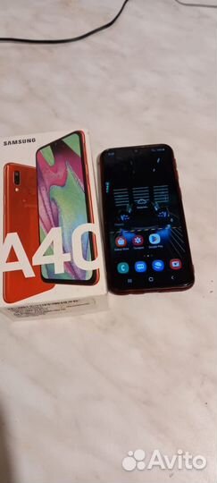 Samsung Galaxy A40, 4/64 ГБ