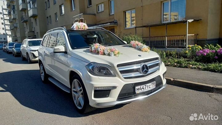 Свадебные украшения на машину