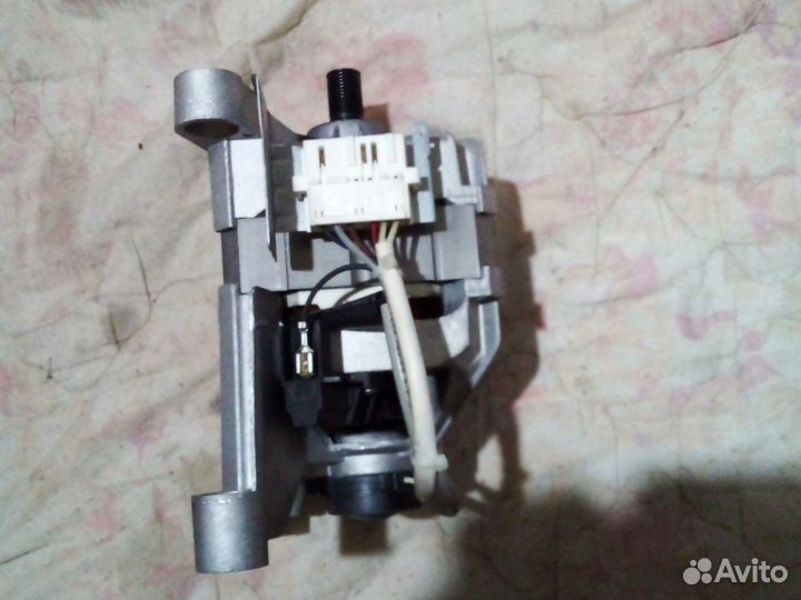 Новый двигатель для стиральной машинки индезит