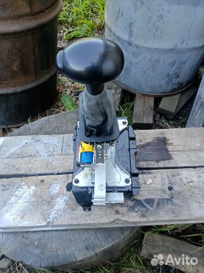 Рычаг переключения АКПП субару травиг