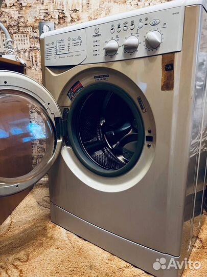 Стиральная машина Indesit wisl 106