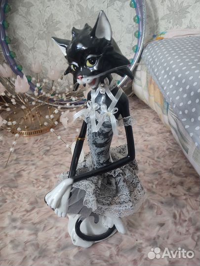 Китайский фарфор фигурка кошки