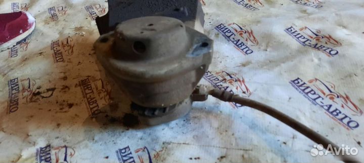 Подушка опора двигателя bmw 5 e60 e61