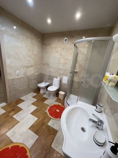 2-к. квартира, 71 м², 1/7 эт.