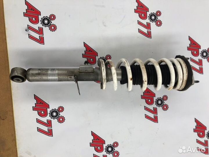 Амортизатор подвески передний левый Infiniti M35