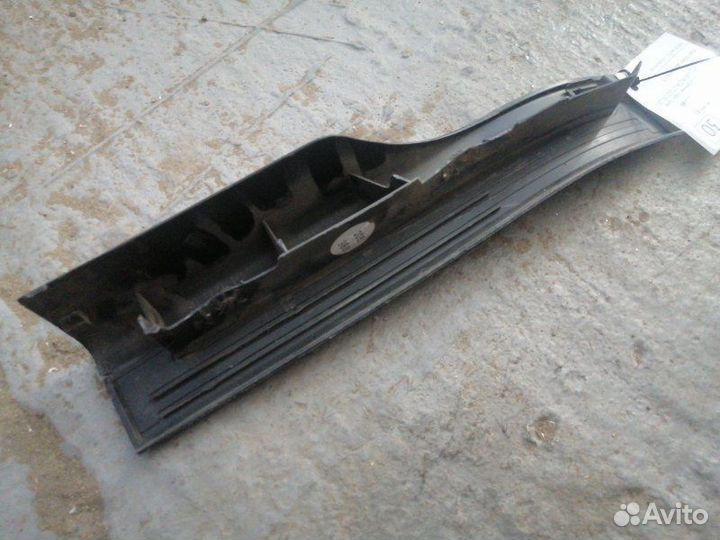 Накладка порога внутренняя задняя правая Mercedes