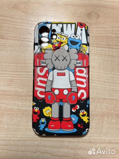 Чехол на iPhone 12