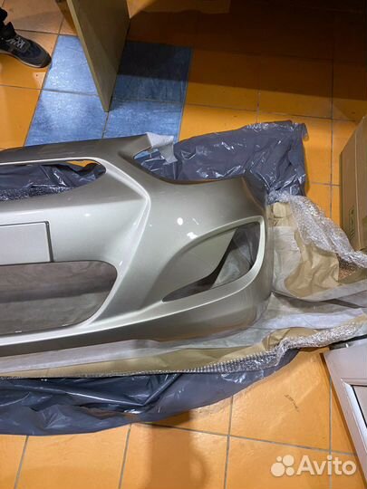 Бампер передний Hyundai Solaris Бежевый 11-14г