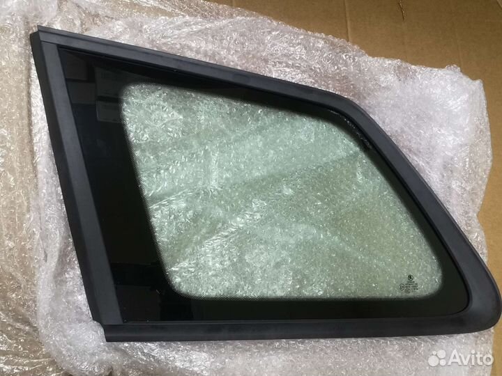 Стекло кузова заднее левое Skoda Kodiaq