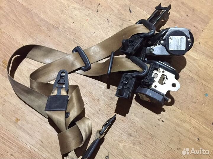 Ремень безопасности на Ауди А6 C6 4F