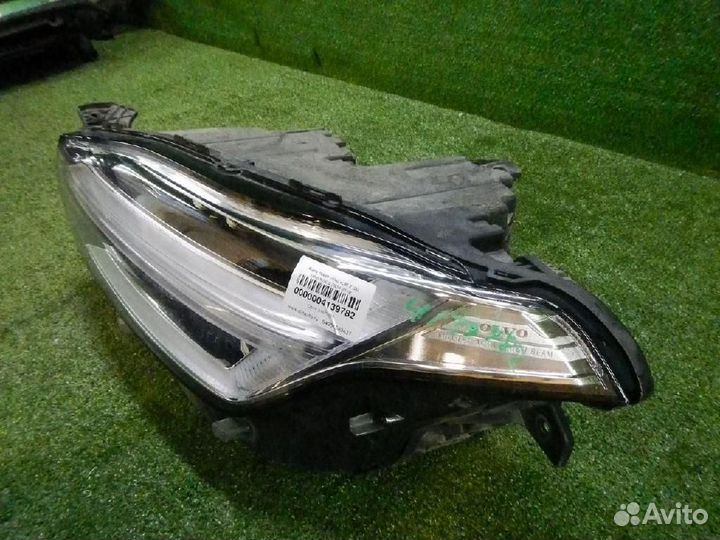 Фара левая Volvo XC90