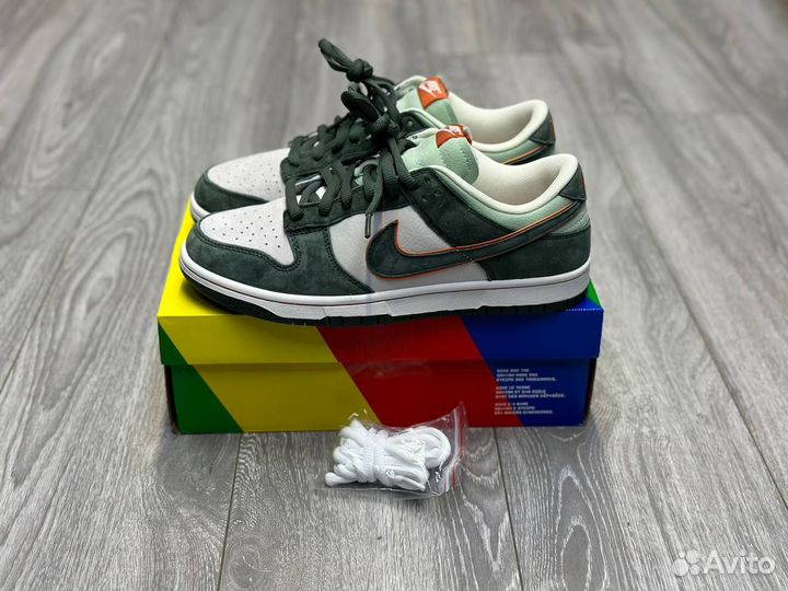 Кроссовки Nike SB Dunk Low