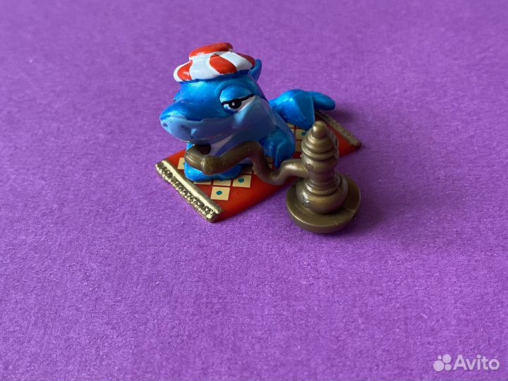 Киндер игрушки Акулы