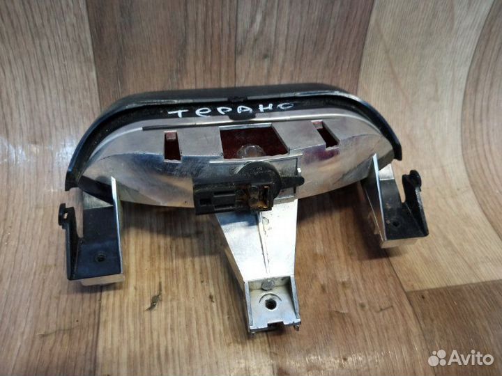 Повторитель стоп-сигнала задний Renault Duster 2.0