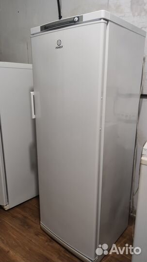 Морозильная камера Indesit 271 литр