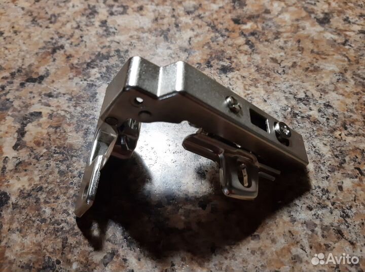 Петля Intermat 9966 угол 90, под фальшпанель