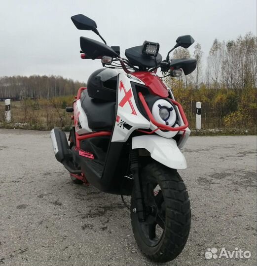 Скутер 150 кубов