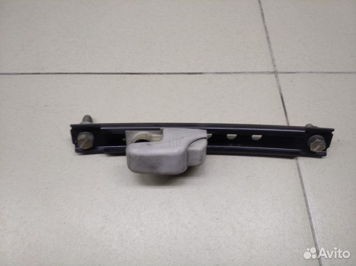 Механизм регулировки ремня безопасности Almera N16