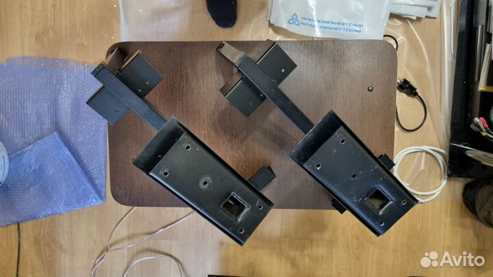 Настенный крепеж для акустики