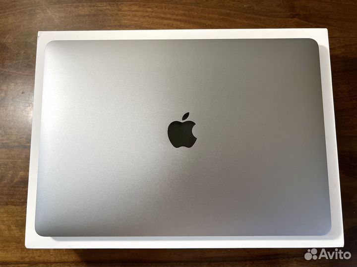 Macbook Pro 13 M1 16/512Gb Ростест RU/A в идеале