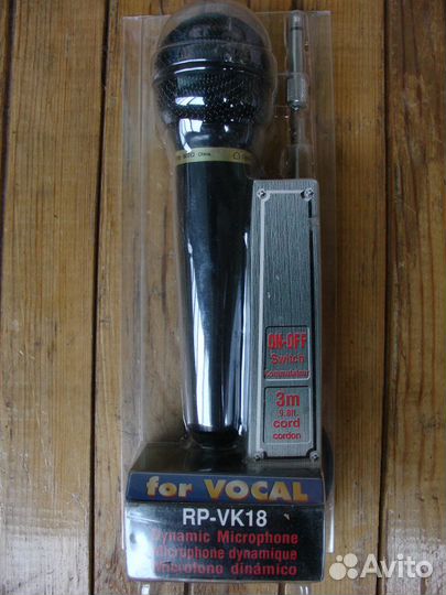 Микрофон Panasonic для вокала и караоке