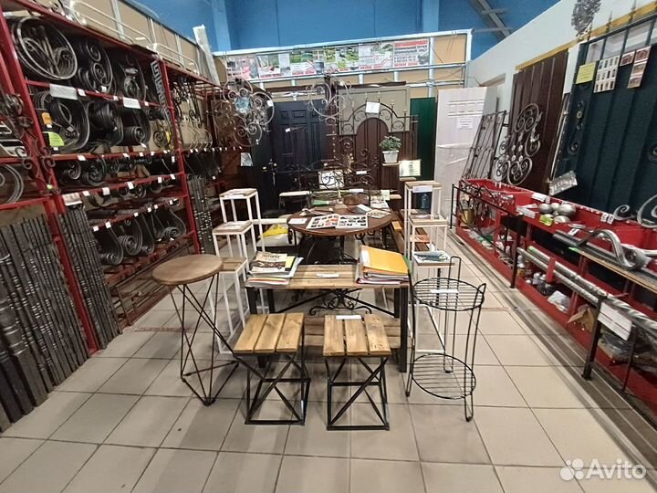 Подставка для цветов Башня