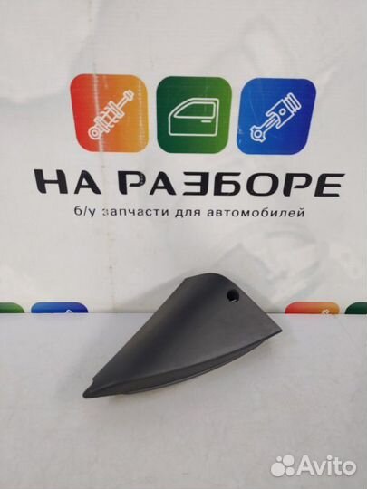 Накладка двери внутренняя передняя правая Ford