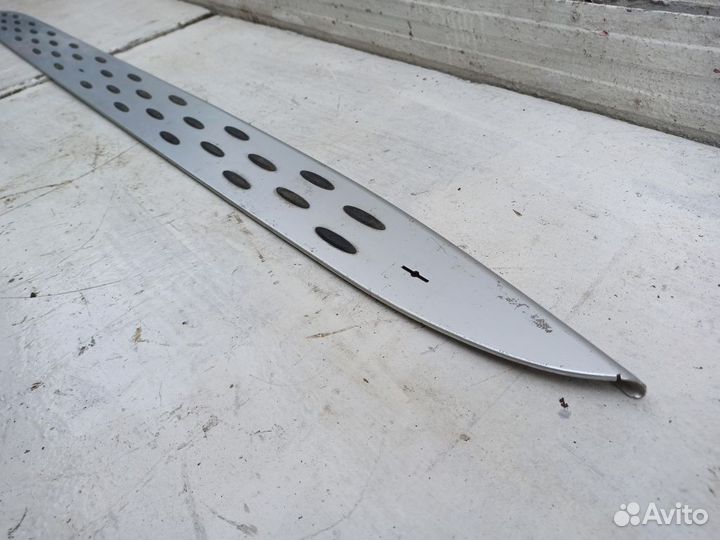 Накладка левой подножки